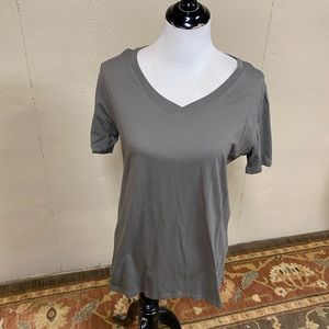 New Chic Sass V-Neck Tee. Very Cute for any occasion.